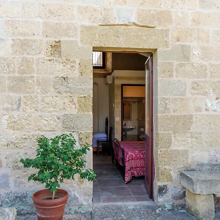 Masseria Furca Guest house *